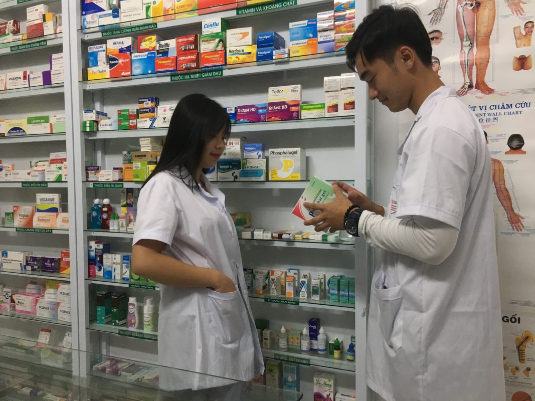 Học chứng chỉ thực hành bán thuốc ở đâu