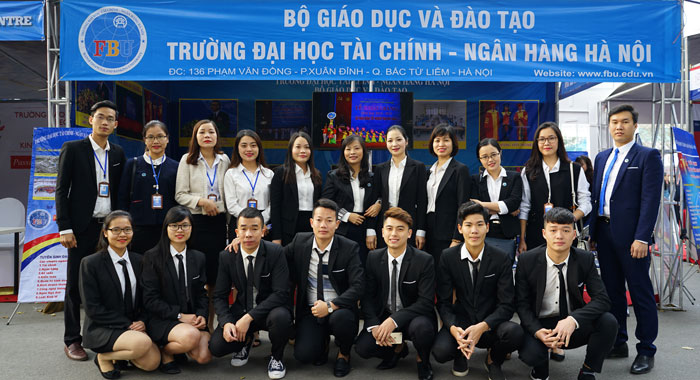 Học tài chính ngân hàng ra làm gì