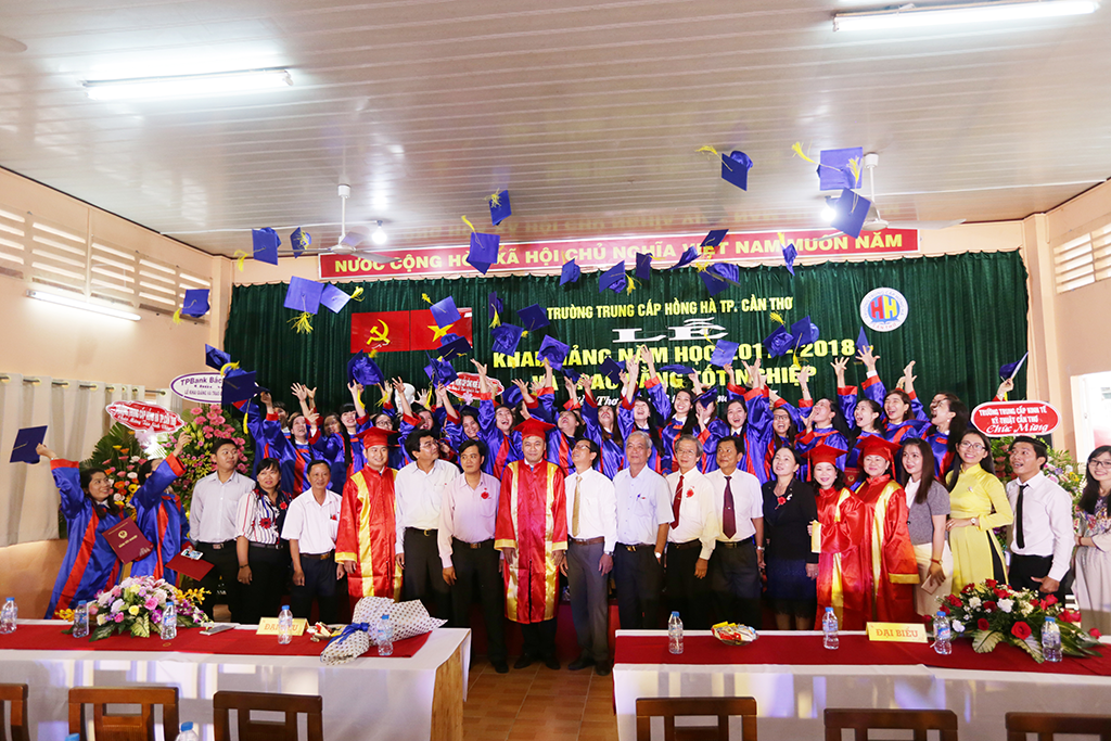 Trường Trung Cấp Hồng Hà Cần Thơ