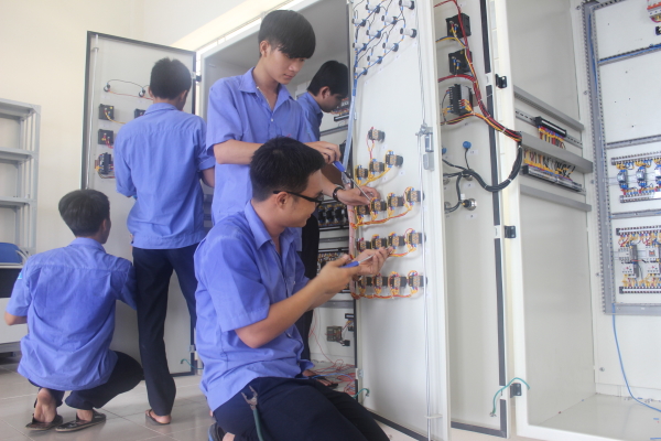 Chứng chỉ Điện công nghiệp