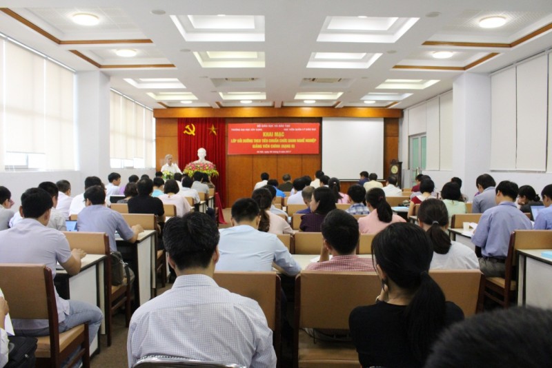 Chứng chỉ Bồi dưỡng tiêu chuẩn chức danh nghề nghiệp giảng viên chính
