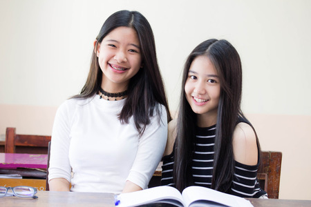 chương trình học trung cấp tiếng Hàn