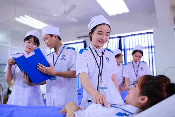 Danh Sách Trường Đào Tạo Y Dược Tại Tiền Giang Hướng Nghiệp Hấp Dẫn Và Đầy Ý Nghĩa