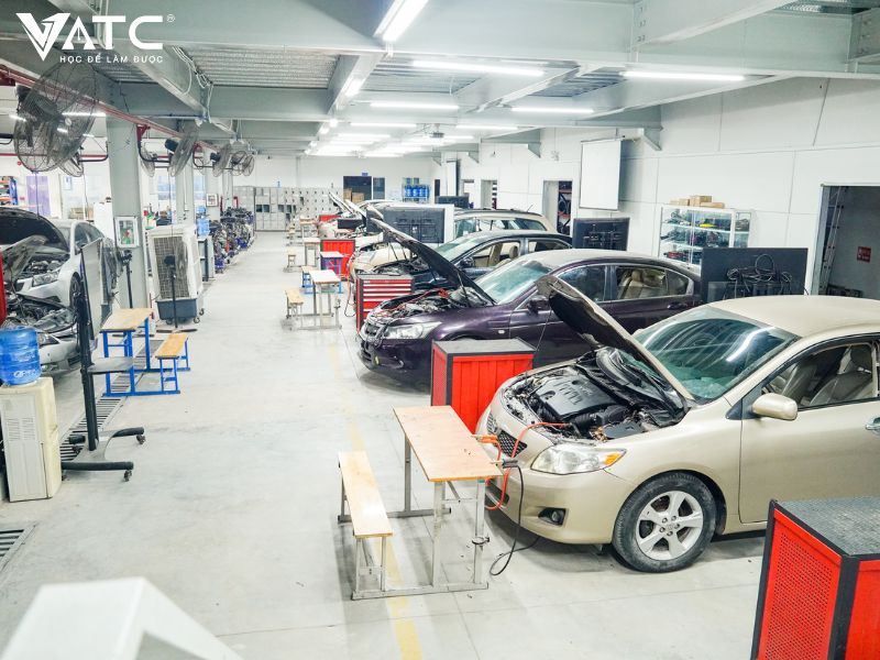 Chương Trình Dạy Trung Cấp Ô Tô Tại Bình Phước – Điểm Nổi Bật