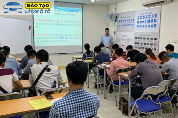 Đăng ký khóa học trung cấp ô tô Hậu Giang – Cơ hội nghề nghiệp rộng mở cho bạn
