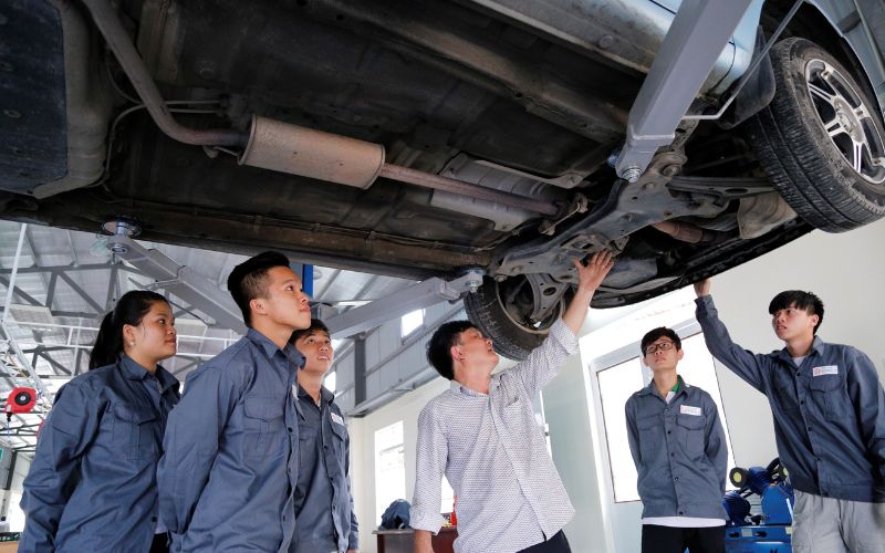 Đăng ký xét tuyển online trung cấp ô tô Đà Lạt - Cơ hội nghề nghiệp hấp dẫn tại phố núi