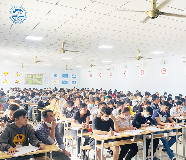 Ghi Danh Khóa Học Trung Cấp Ô Tô Bình Dương – Cơ Hội Thay Đổi Tương Lai