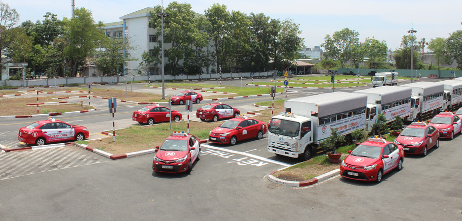 Khám Phá Cơ Hội Nghề Nghiệp Đỉnh Cao Với Khóa Học Trung Cấp Ô Tô Tại TPHCM - Chìa Khóa Thành Công Trong Ngành Công Nghiệp Ô Tô
