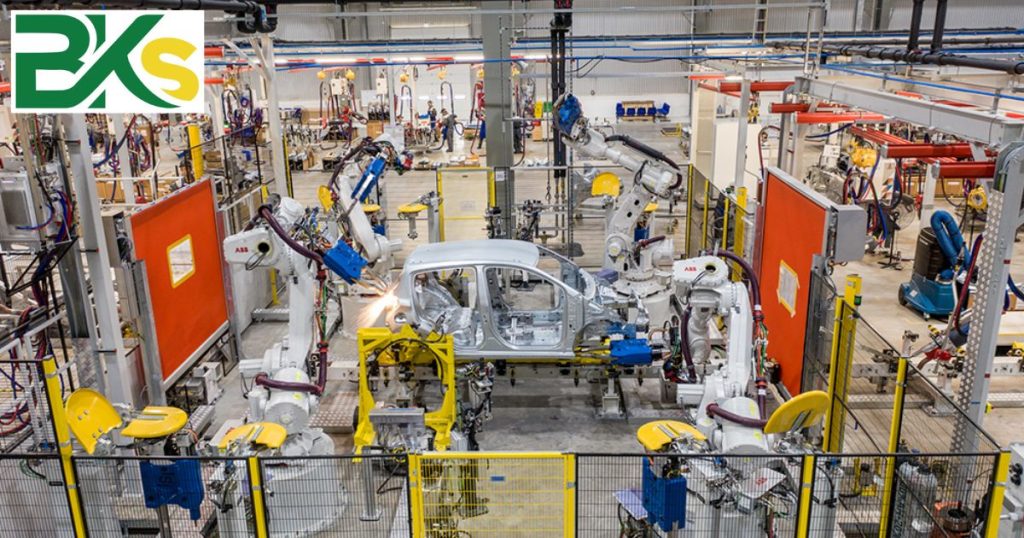 Trải Nghiệm Tuyệt Vời Khi Nhận Đăng Ký Học Trung Cấp Ô Tô Kiên Giang - Cánh Cửa Tương Lai Sáng Lạn Trong Ngành Kỹ Thuật