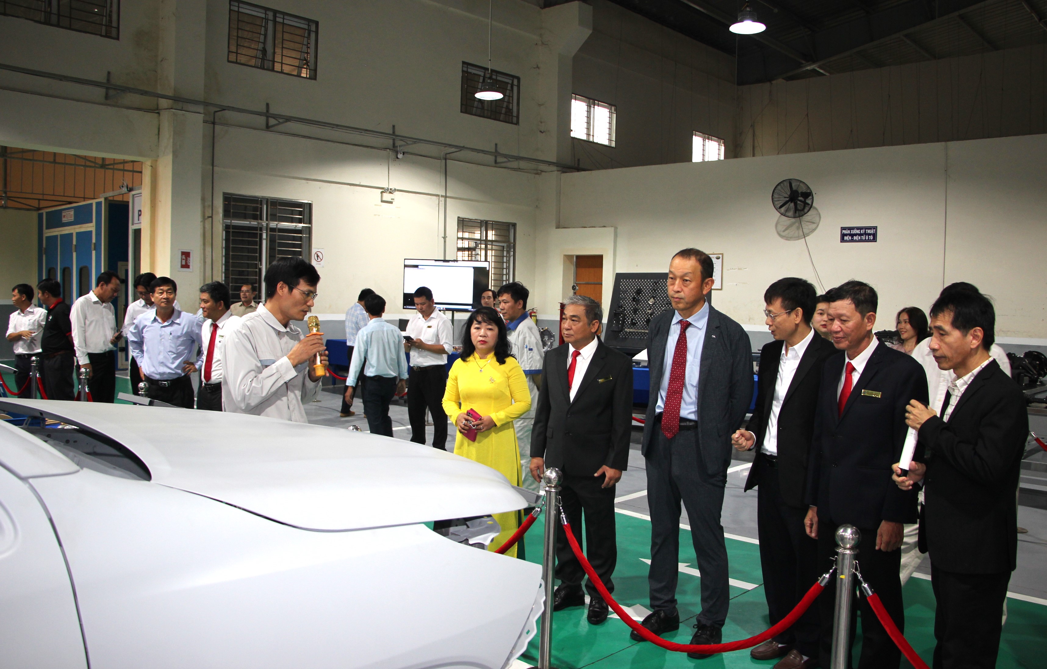 Trở Thành Chuyên Gia Sửa Chữa Ô Tô - Đăng ký học trung cấp ô tô Nha Trang ngay hôm nay!