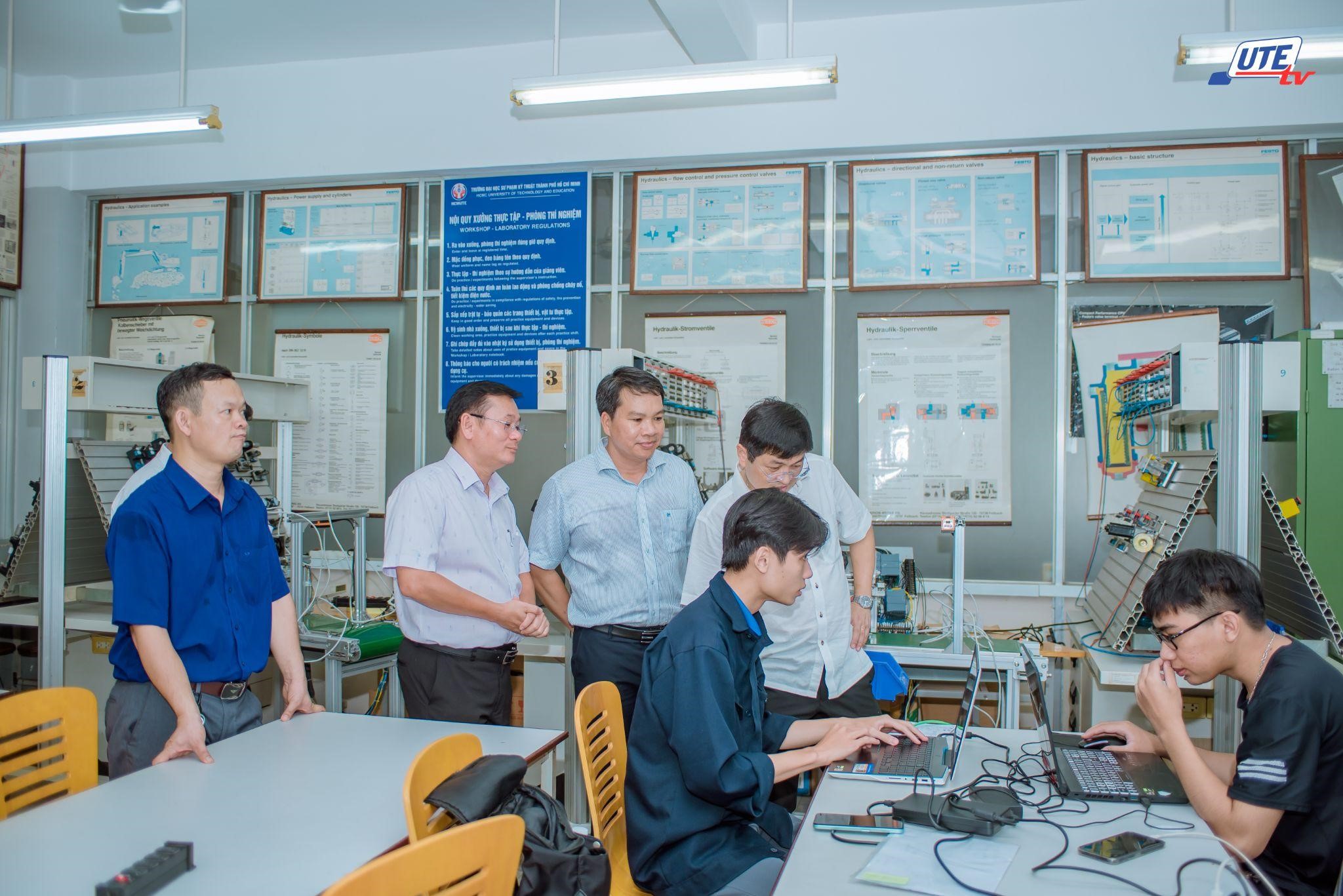 Trường Đại Học Sư Phạm Kỹ Thuật TP. HCM