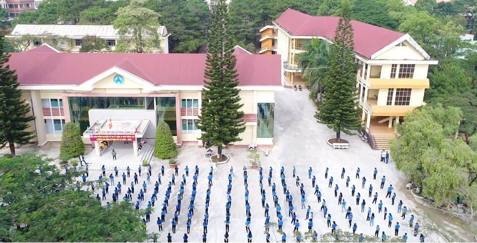 Phân hiệu Trường Đại học Sư phạm TP. Hồ Chí Minh tại Gia Lai tổ ...