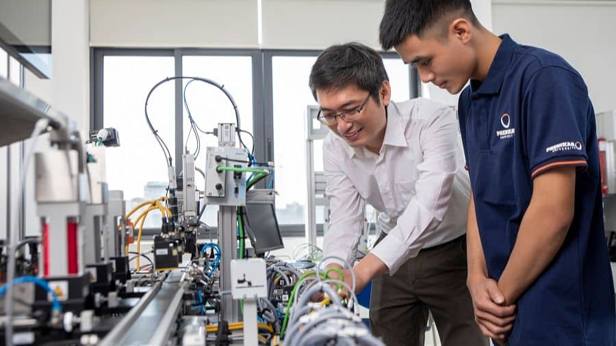 Trung Cấp Công Nghệ Ô Tô Đắk Lắk | Địa Chỉ Uy Tín, Học Phí Tốt Nhất