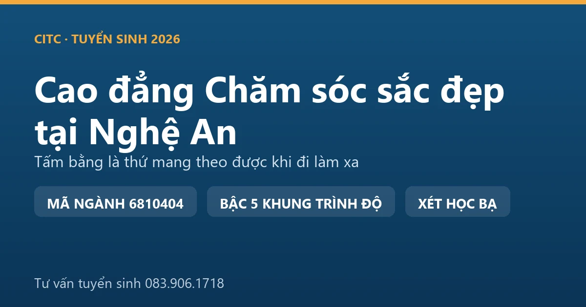 Học viên thực hành kỹ thuật tạo mẫu tóc trên đầu mannequin trong lớp nghề tại Nghệ An