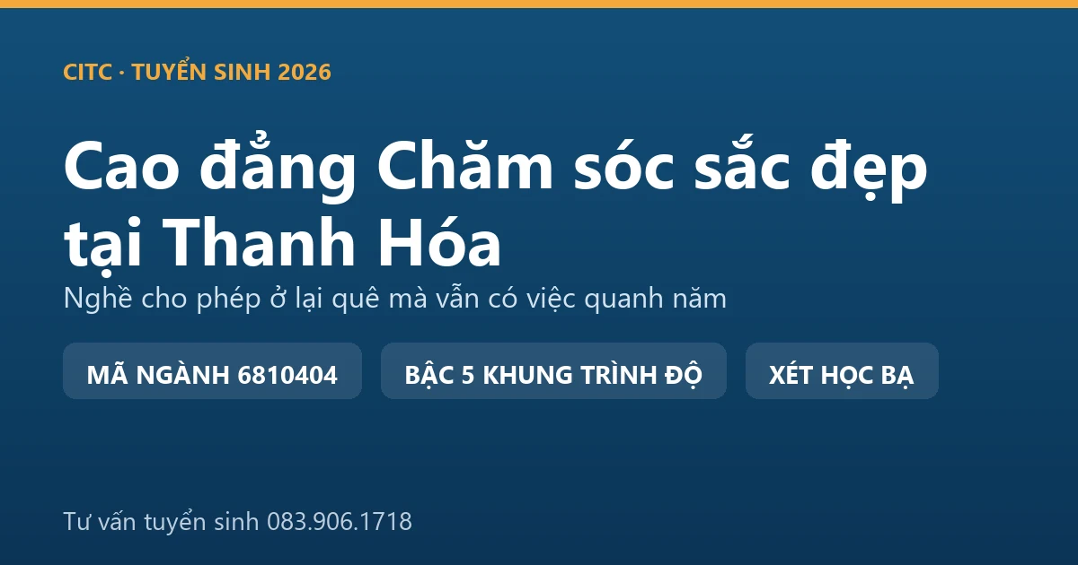 Học viên thực hành trang điểm cô dâu trong một lớp nghề làm đẹp tại Thanh Hóa