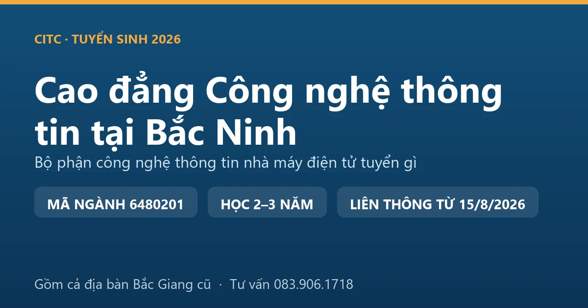Kỹ thuật viên công nghệ thông tin kiểm tra hệ thống máy quét mã trên chuyền lắp ráp điện tử tại Bắc Ninh