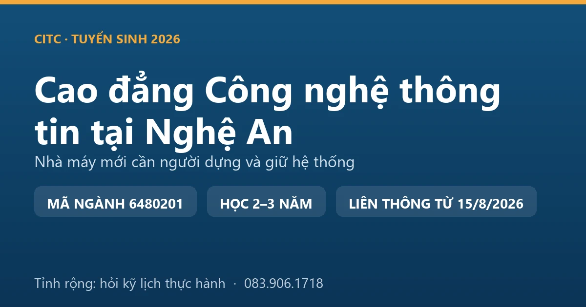 Kỹ thuật viên đấu nối hệ thống mạng cho một nhà máy mới trong khu công nghiệp ở Nghệ An