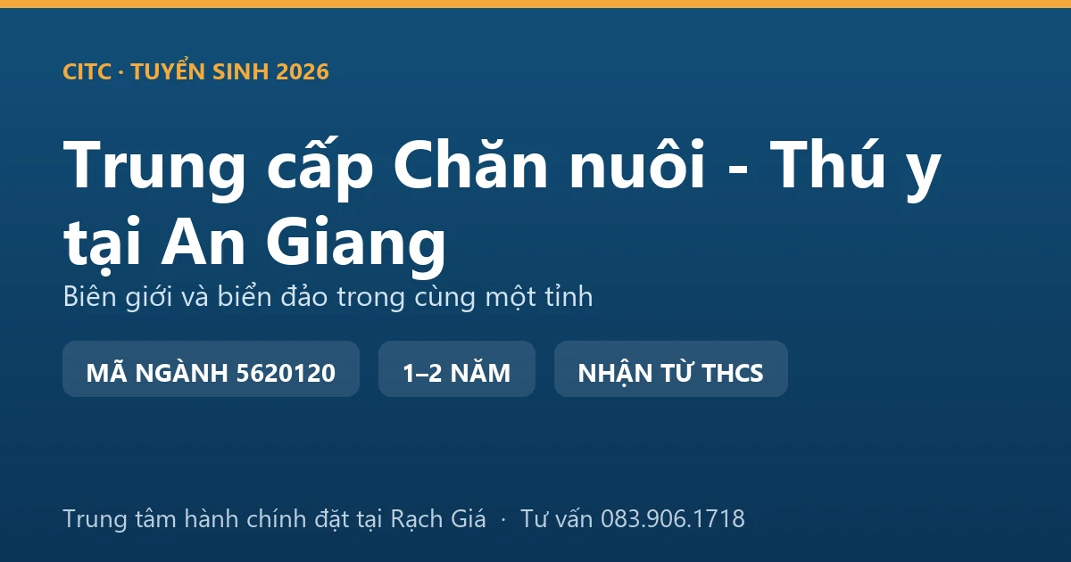 Học viên trung cấp Chăn nuôi - Thú y tại An Giang tiêm phòng cho đàn bò của hộ nuôi vùng Bảy Núi