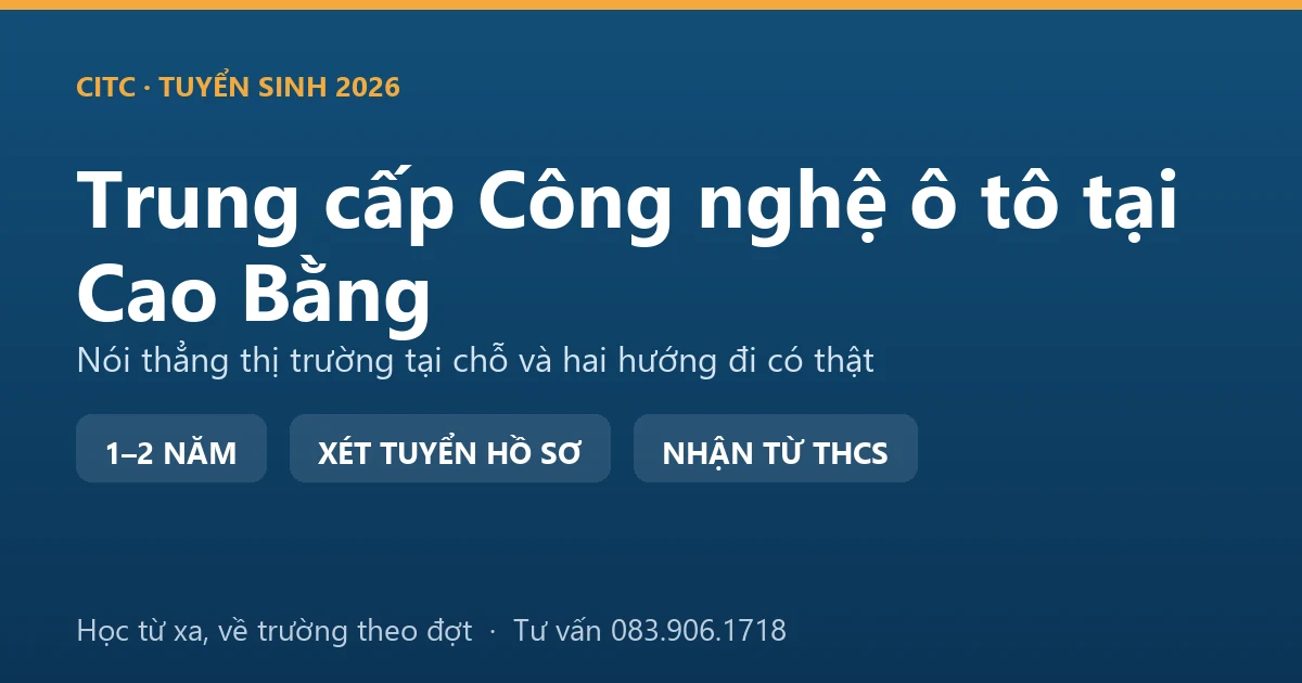 Học viên trung cấp Công nghệ ô tô tại Cao Bằng thực hành sửa xe bán tải tại xưởng nhỏ ở xã