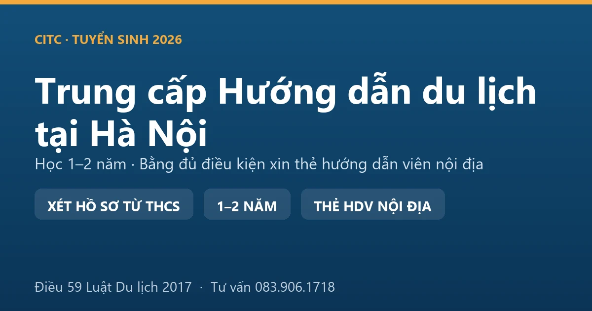 Học viên hệ trung cấp hướng dẫn du lịch tại Hà Nội thực hành thuyết minh tại điểm di tích