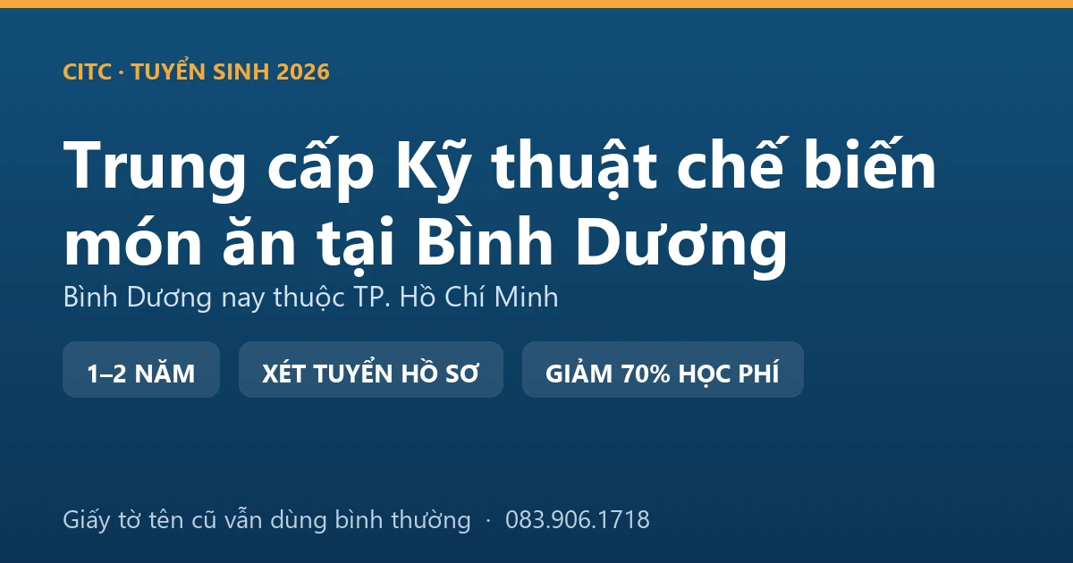 Học viên trung cấp Kỹ thuật chế biến món ăn tại Bình Dương làm việc trong bếp suất ăn công nghiệp