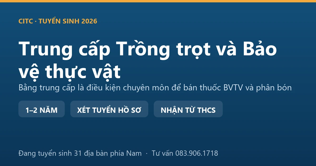 Học viên hệ trung cấp ngành Trồng trọt và Bảo vệ thực vật thực hành nhận diện sâu bệnh trên đồng ruộng